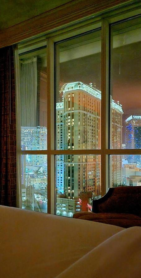 Awesome The Signature Mgm With Strip View. No Fee! * Las Vegas