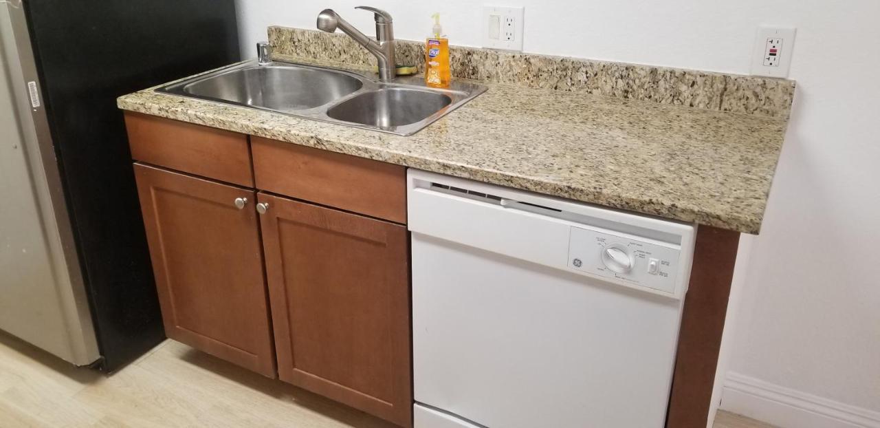 Sam's Vegas Apartment