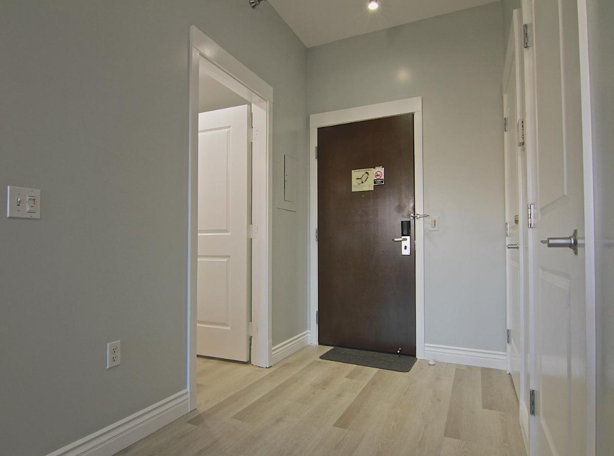 Apartment Newly Renovated Modern *