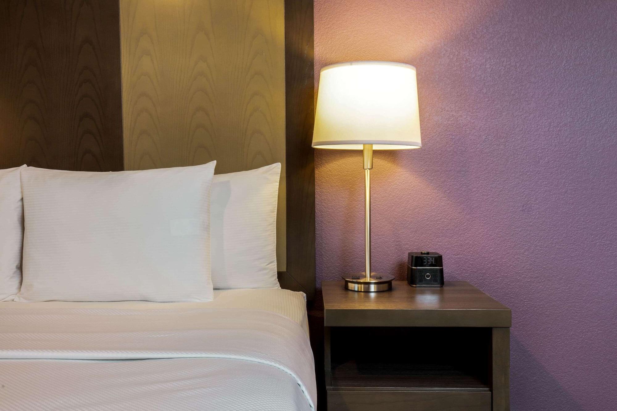 Hotel La Quinta & By Wyndham Nellis