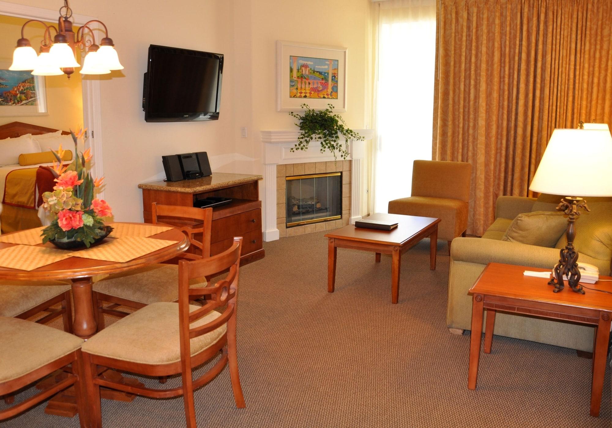 Club De Soleil All-suite Resort Las Vegas
