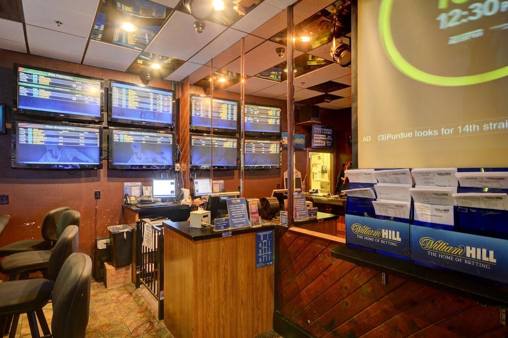Longhorn Boulder Highway 2* Las Vegas