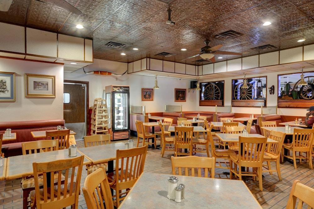Hotel Longhorn Boulder Highway 2*