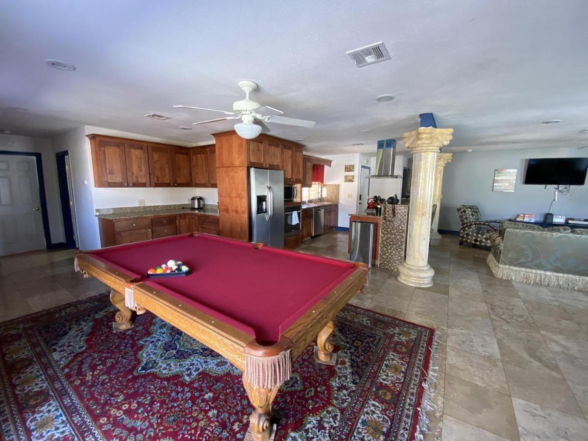 Vegas Elegance! Pool Table & Sparkling Pool!