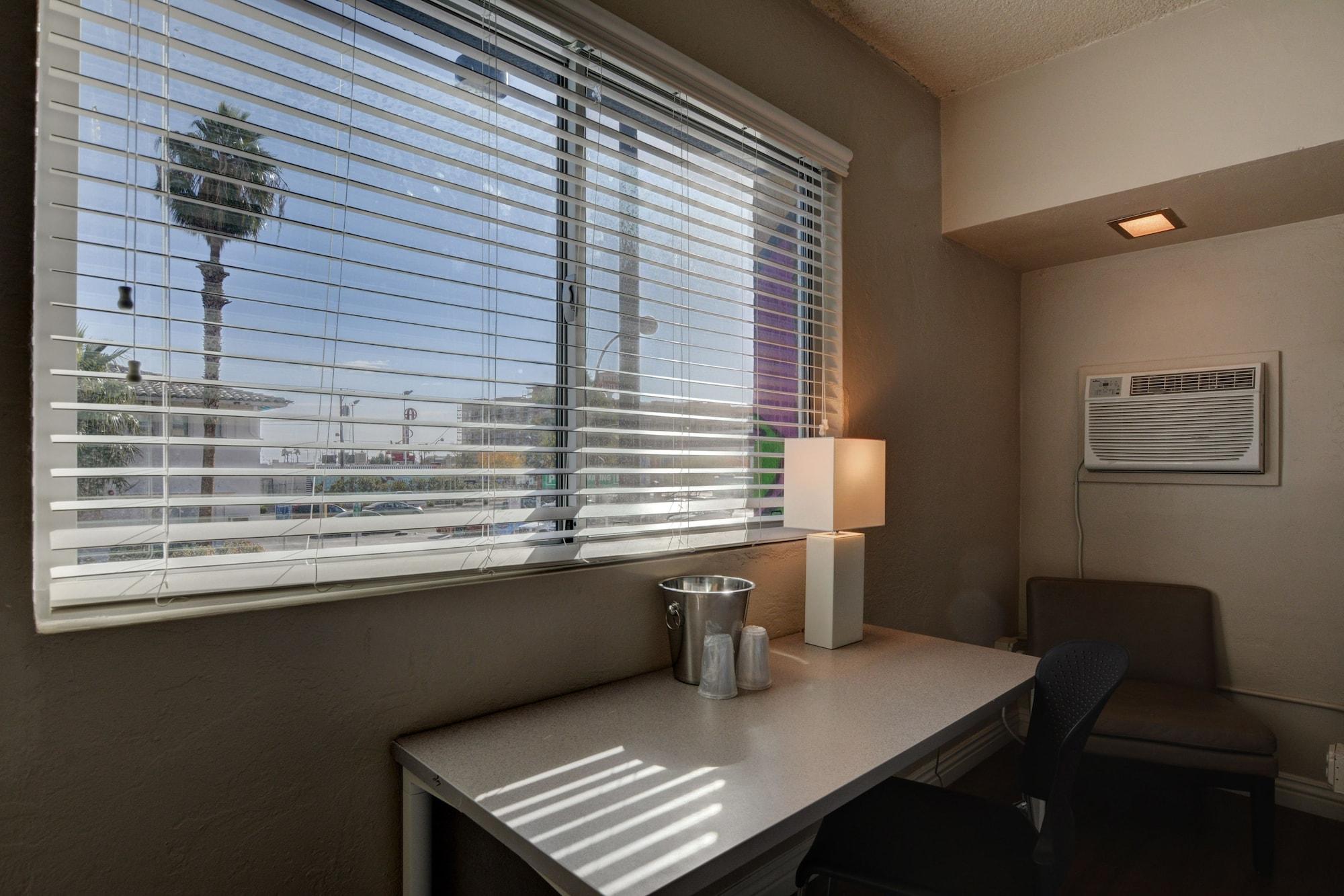 Hotel Downtowner Boutique 3*