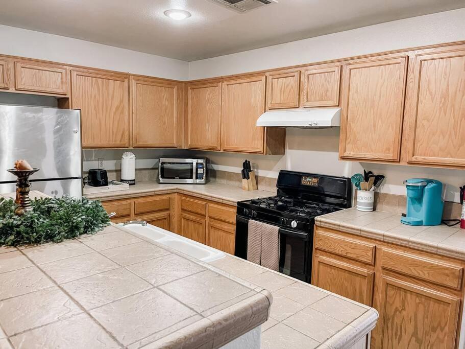 Ferienhaus 3 Bedroom 15min To Strip/fremont St Exp Fast Wifi