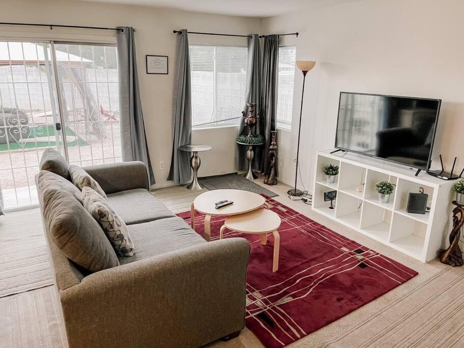 3 Bedroom 15min To Strip/fremont St Exp Fast Wifi Ferienhaus Las Vegas