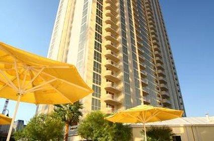 Luxury International At The Signature Aparthotel