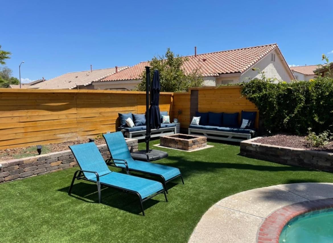 Gorgeous Henderson With Pool! Holiday home