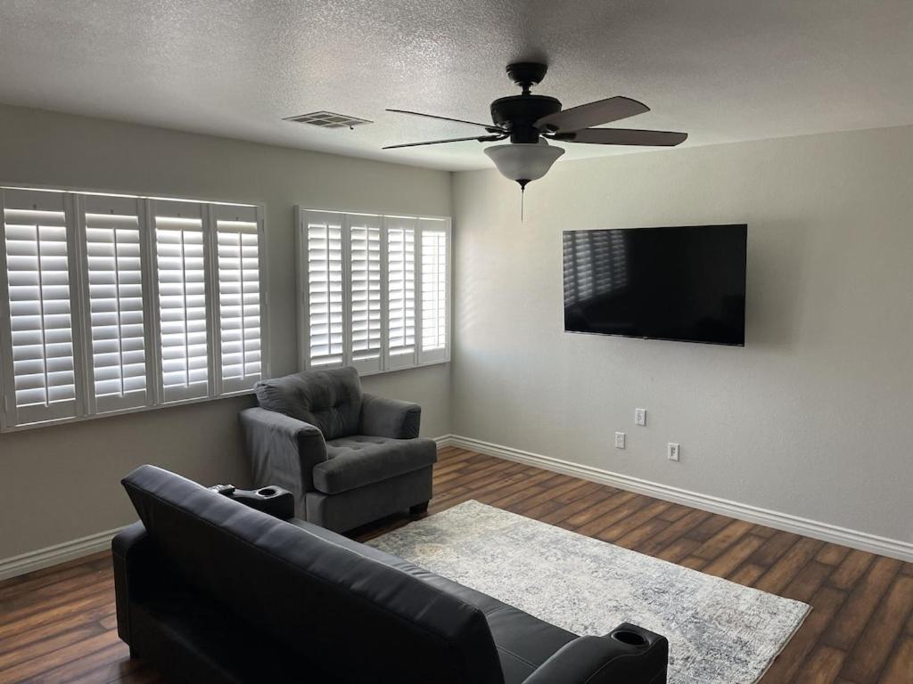 Holiday home Gorgeous Henderson With Pool! *