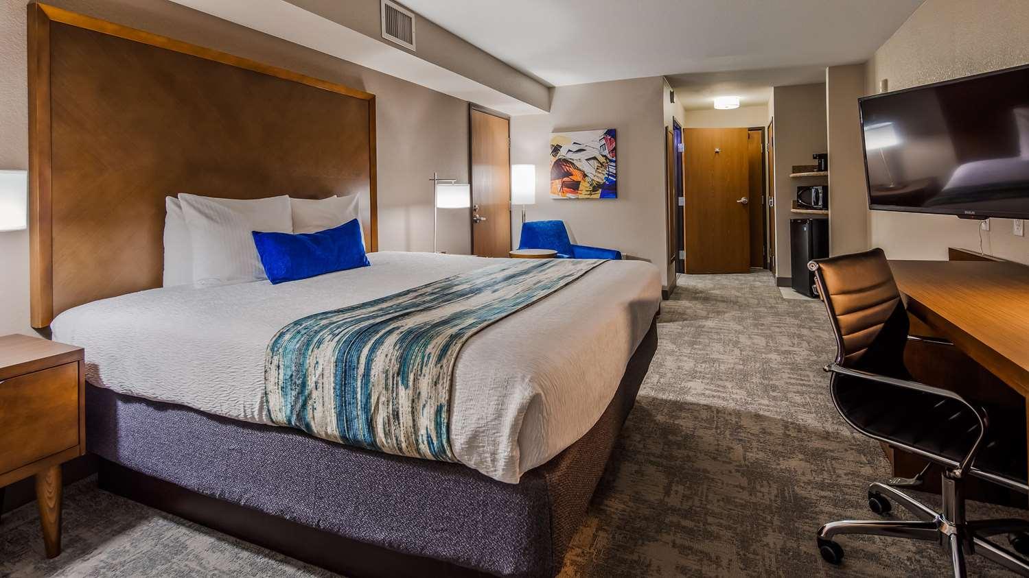 Best Western Plus Henderson Hotel 3*