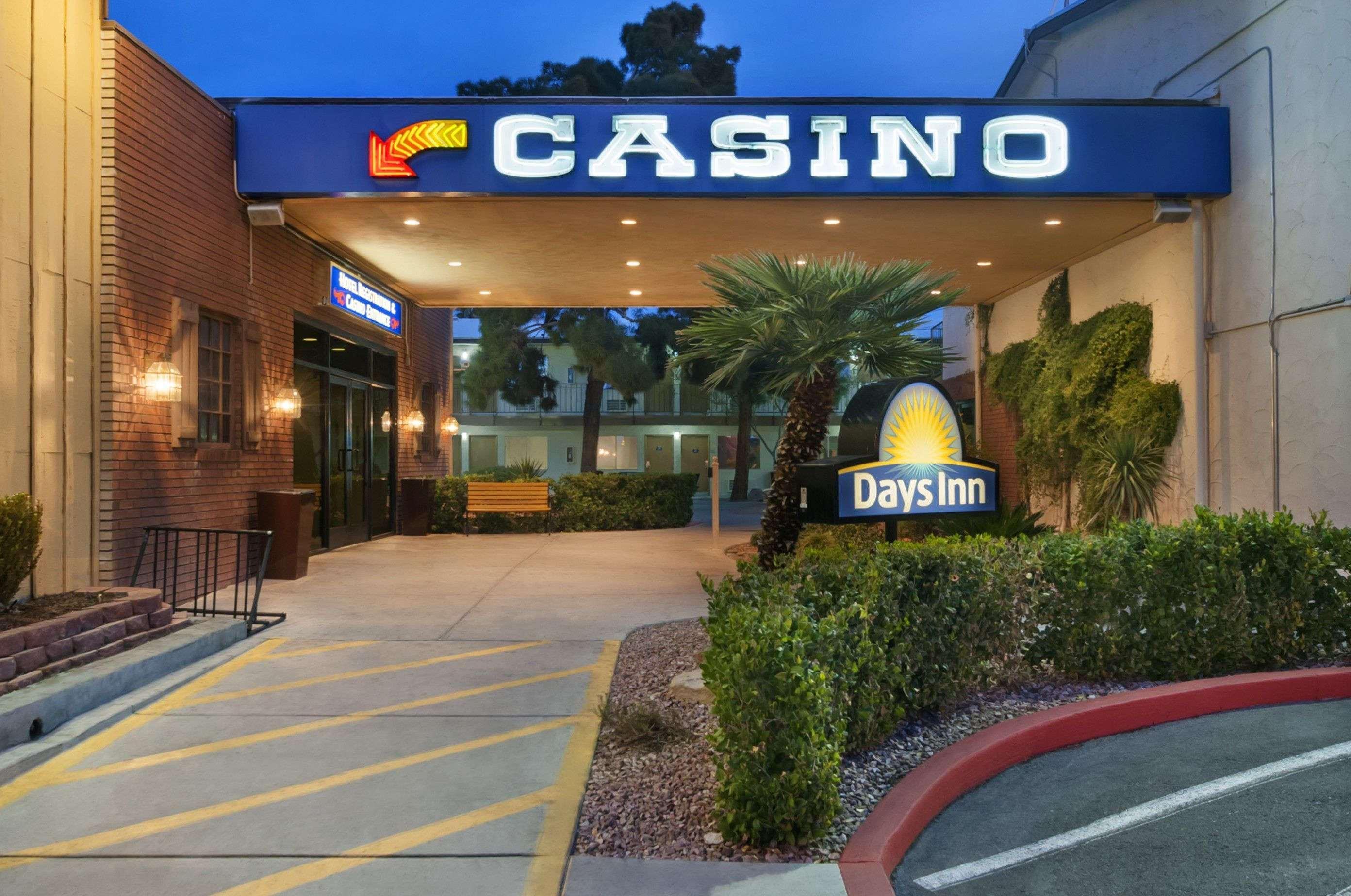 Hotel Days By Wyndham Vegas Wild Wild West Gambling Hall