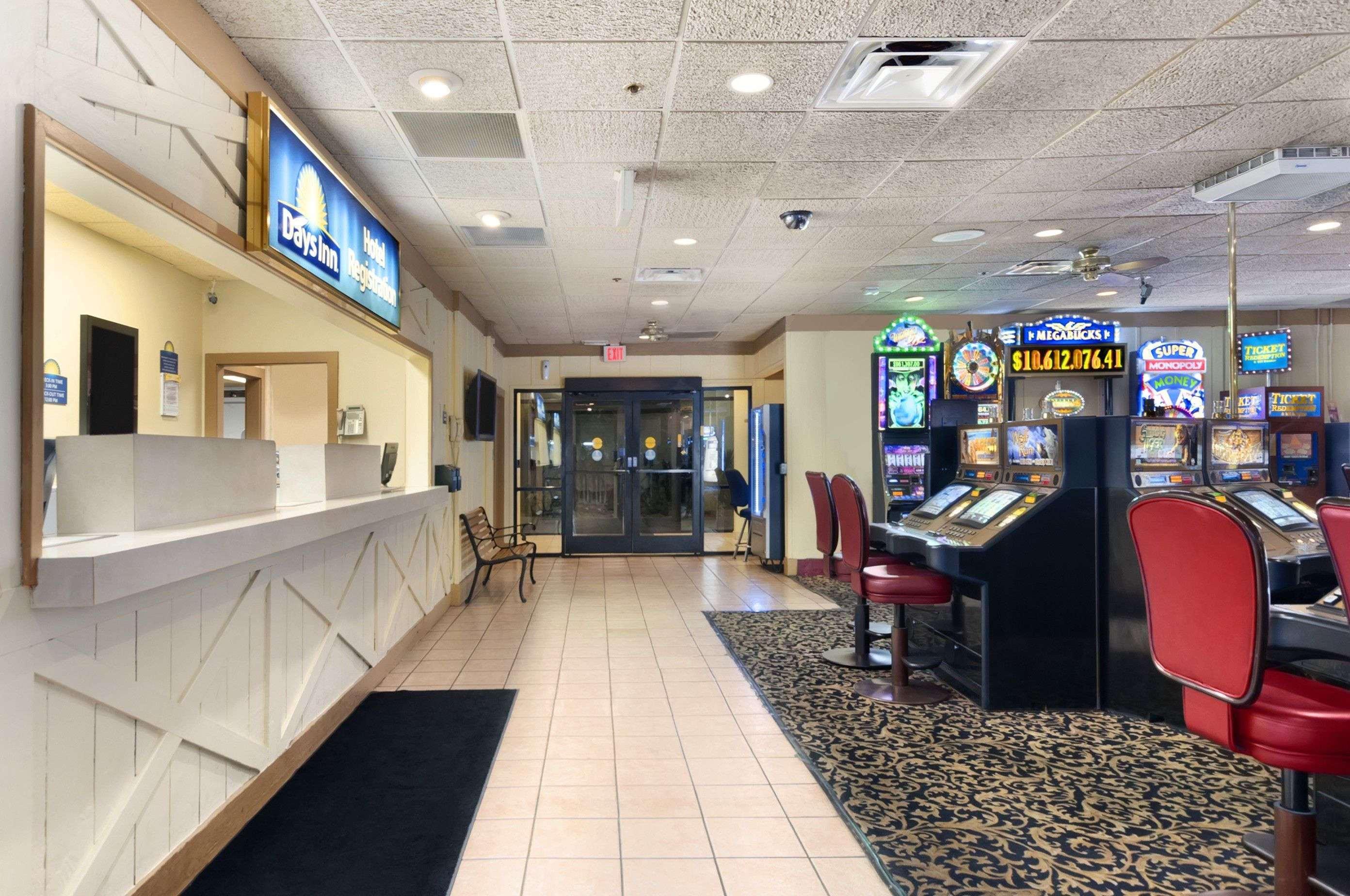 Days By Wyndham Vegas Wild Wild West Gambling Hall Hotel 3*