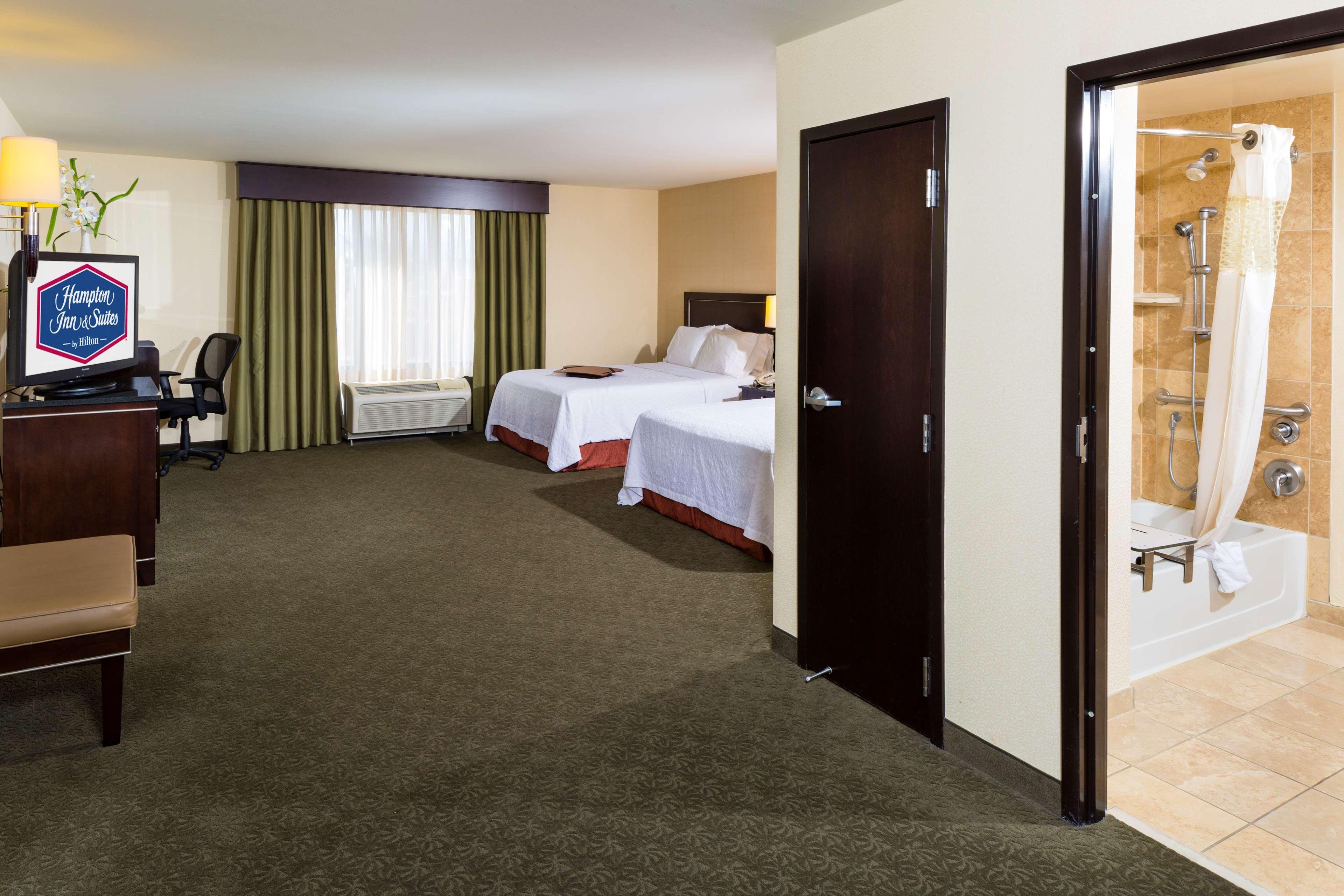 Hampton & South Hotel 3*