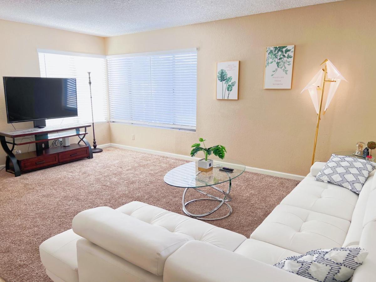 Сasa de vacaciones Perfect 4 Bedroom 10 Mins To The Strip
