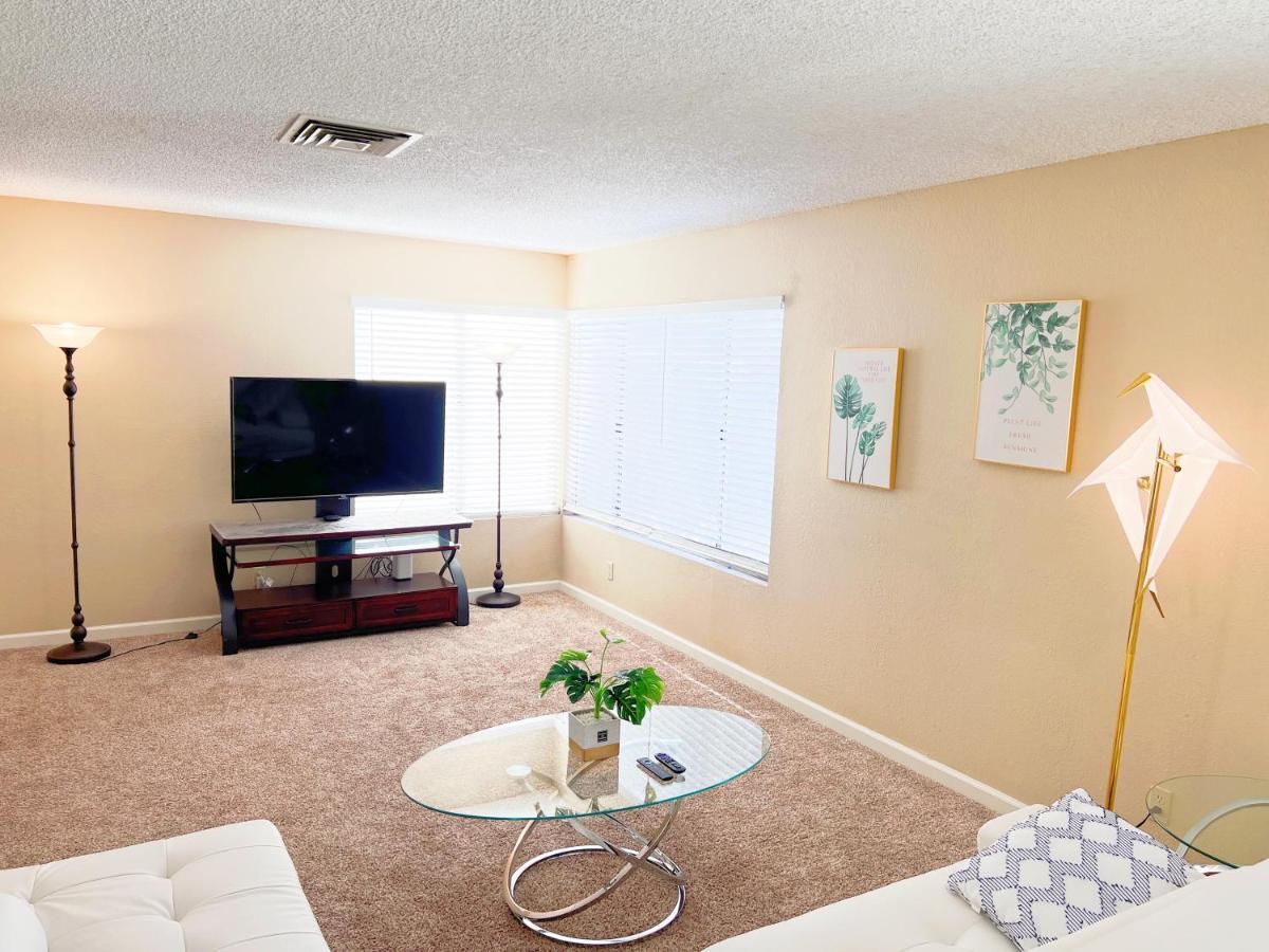 Сasa de vacaciones Perfect 4 Bedroom 10 Mins To The Strip Las Vegas