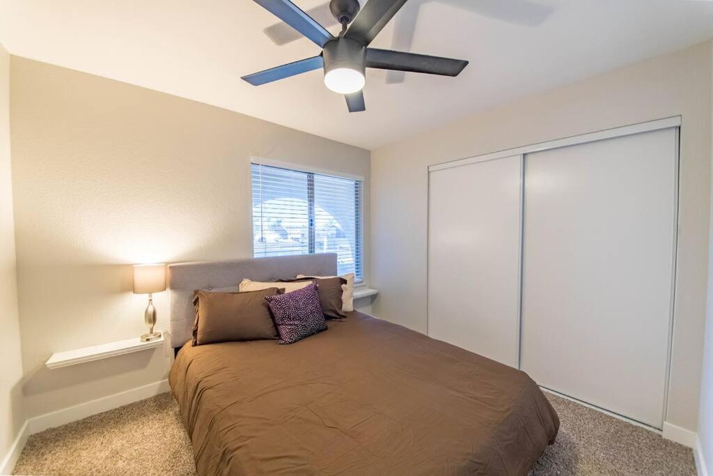 Stunning Renovated Home, Pool And Heated