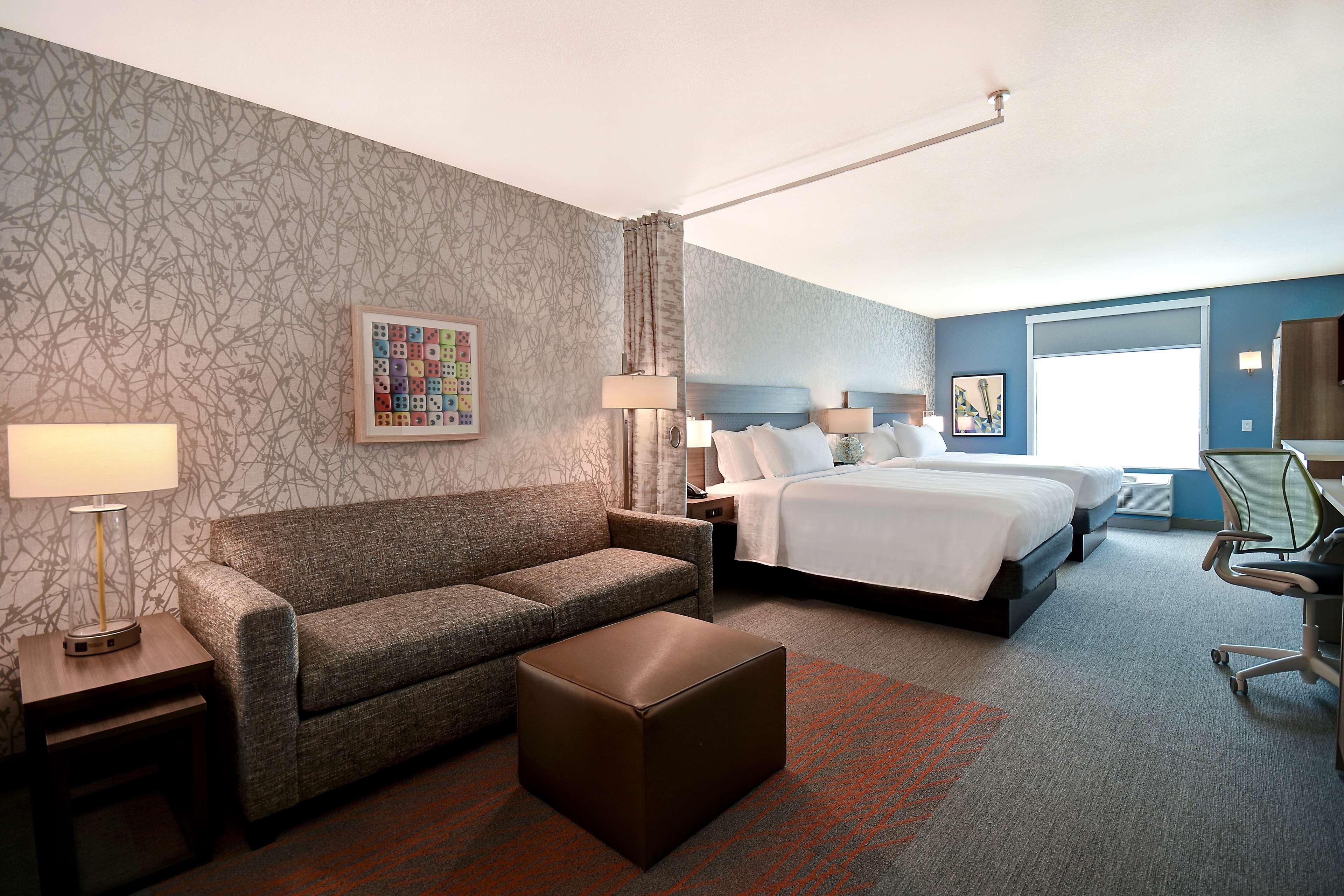 Home2 By Hilton Vegas Convention Center - No Fee Hotel