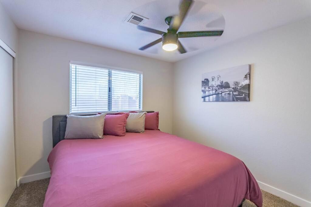 Stunning Renovated Home, Pool And Heated *