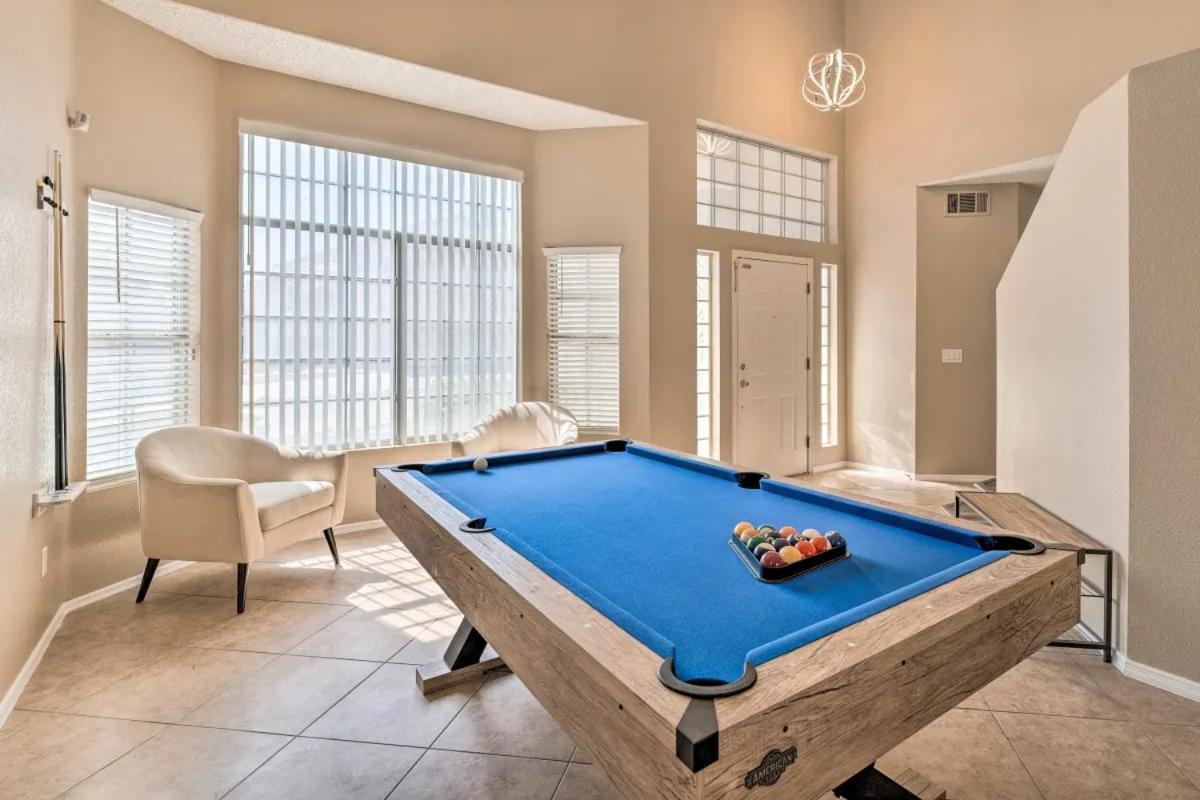A Beautiful House With Hot Tub, Grill & Games! Las Vegas