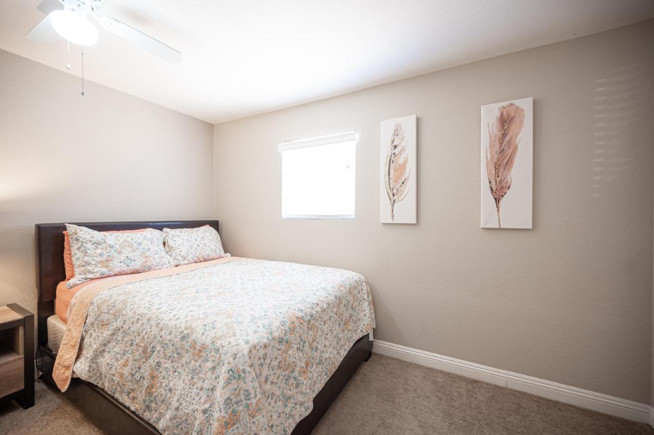 Charming 2 Bedroom House Holiday home Las Vegas