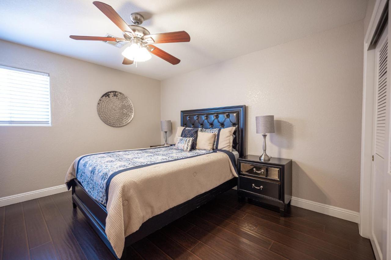 Holiday home Luxury Near Strip And Airport. Las Vegas