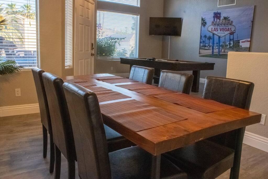 Holiday home The Viva Vibe Vegas - Solar Heated Pool! Las Vegas