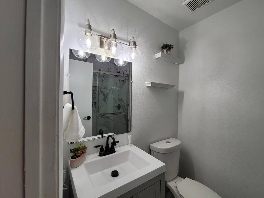 Holiday home Cheerful, Fresh And Spacious 3 Bedroom Townhome, Las Vegas