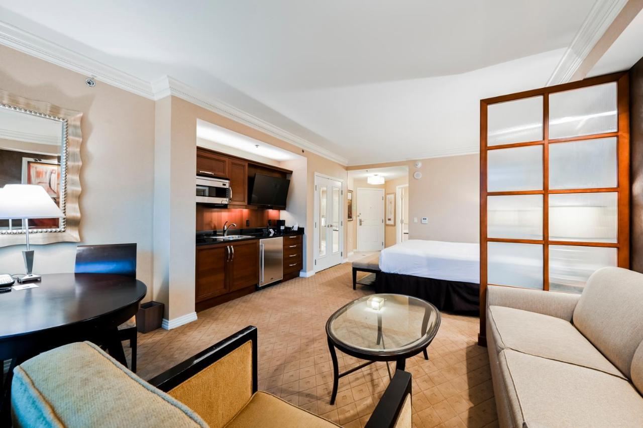 Stripviewsuites At Signature Las Vegas