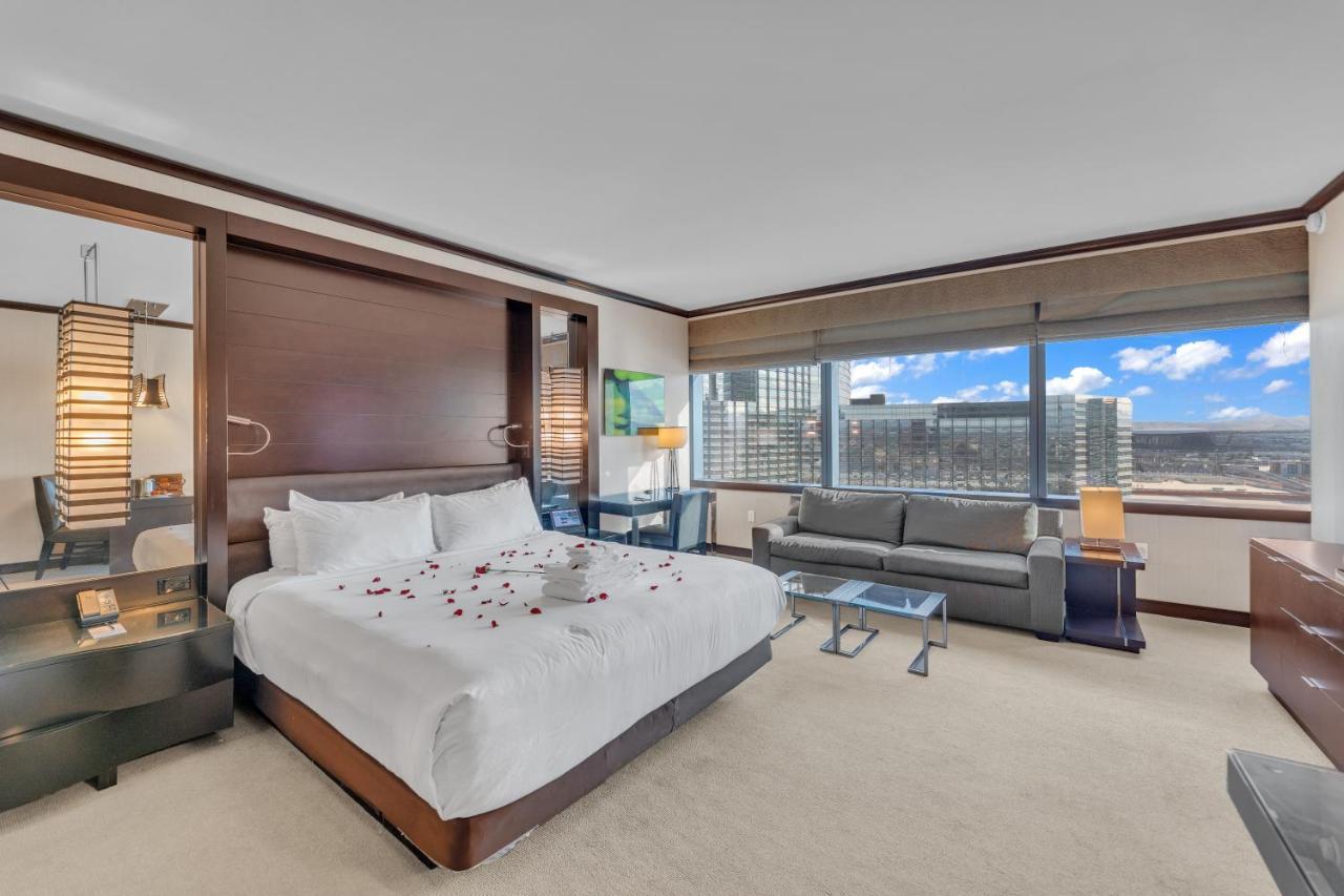 Vdara Beautiful On 22nd Flr Free Valet Parking