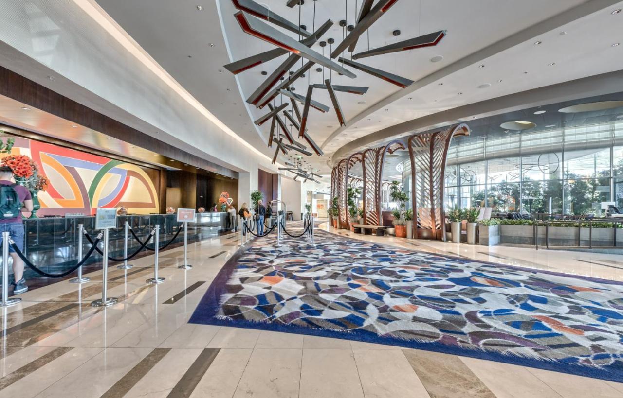 Vdara Beautiful On 22nd Flr Free Valet Parking
