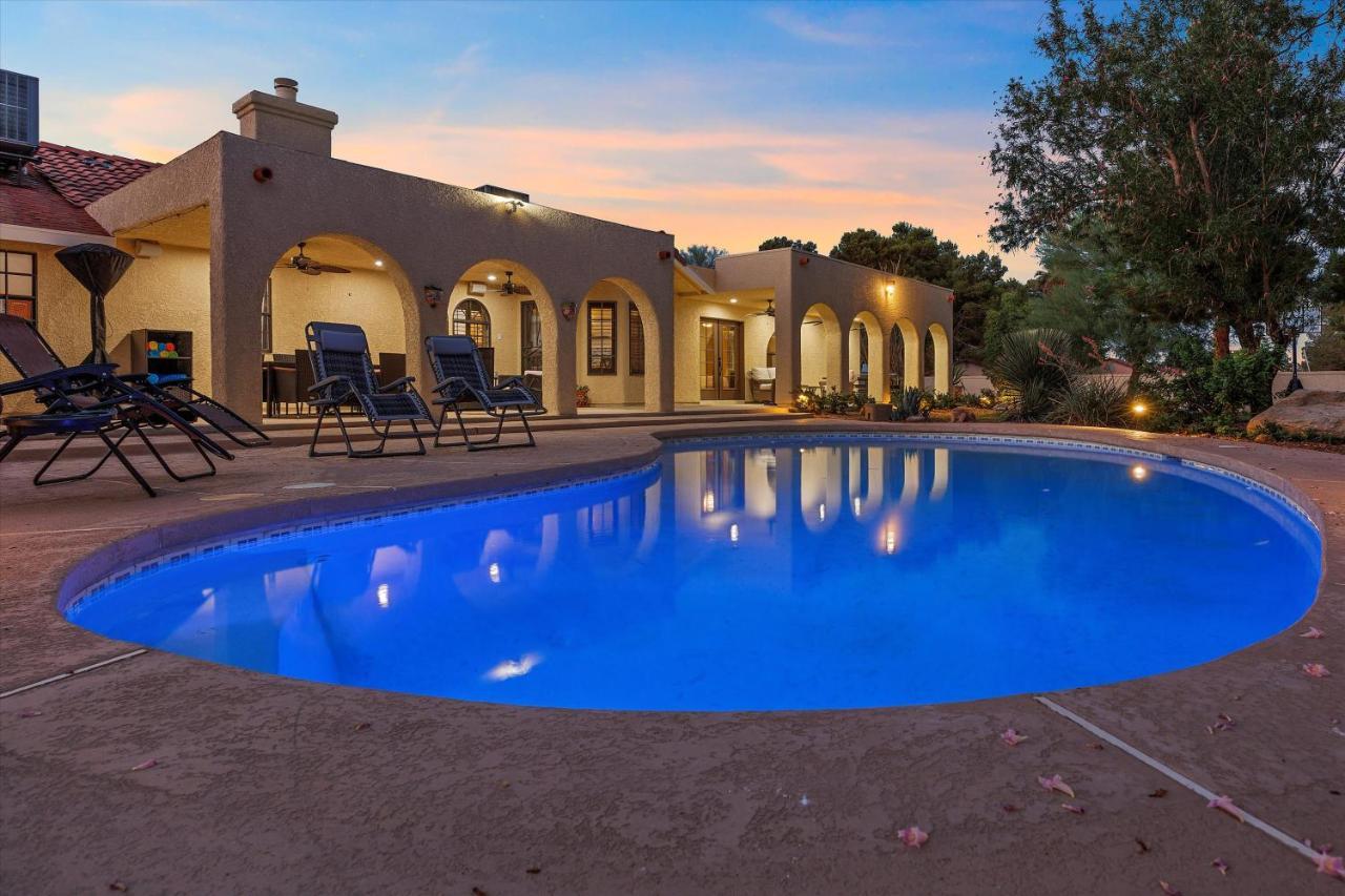Ranch Style With Pool And *