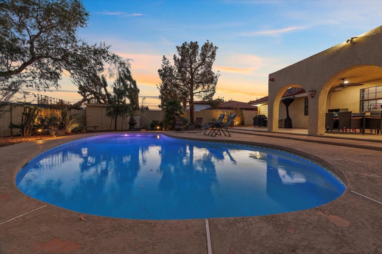 Villa Ranch Style With Pool And Las Vegas