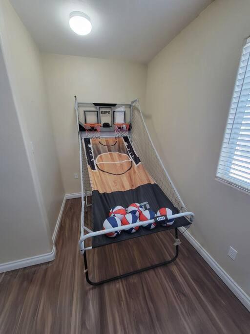 5 Bed- Strip 8mil, Dwntown 4.5mi Ferienhaus *