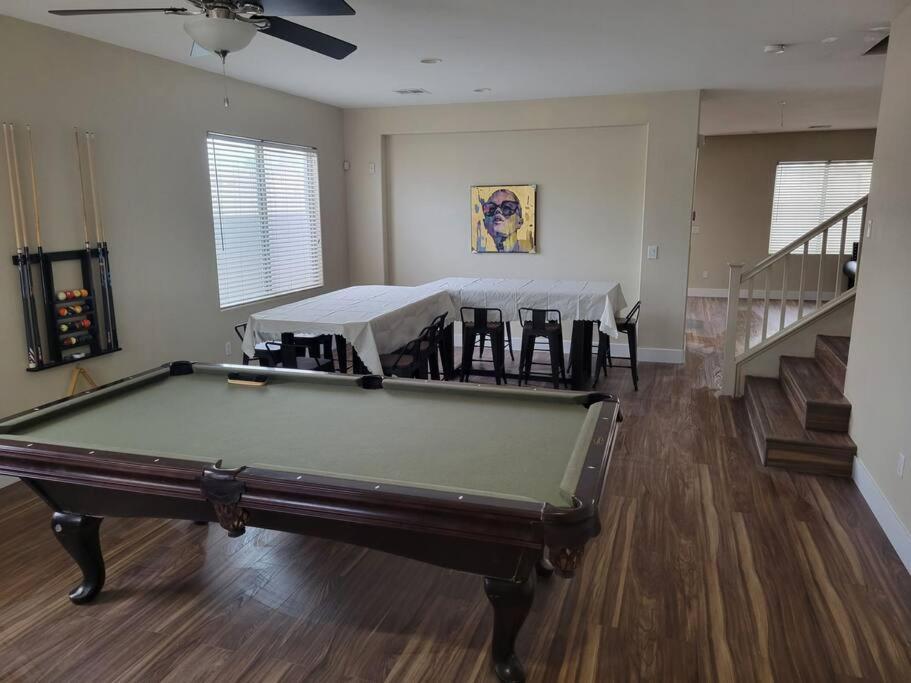 5 Bed- Strip 8mil, Dwntown 4.5mi *