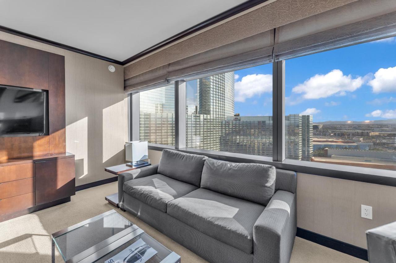 Vdara 011 Pool View Free Valet Parking Hotel *