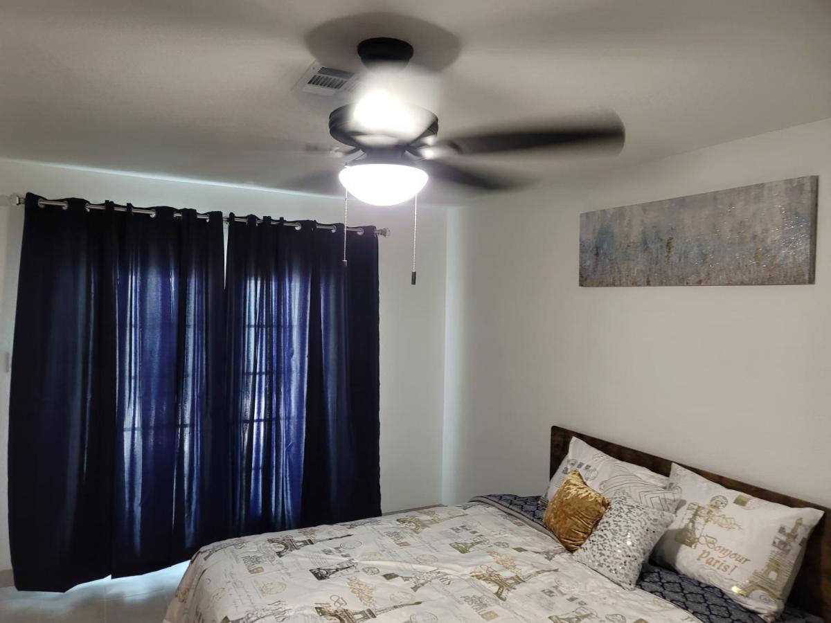 Cheerful, Fresh And Spacious 3 Bedroom Townhome, Holiday home *