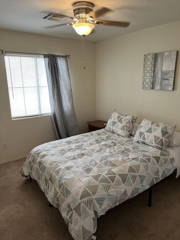 Hébergement de vacances Vic's 3 Bedroom 4beds & Pool Centrally Located! Las Vegas