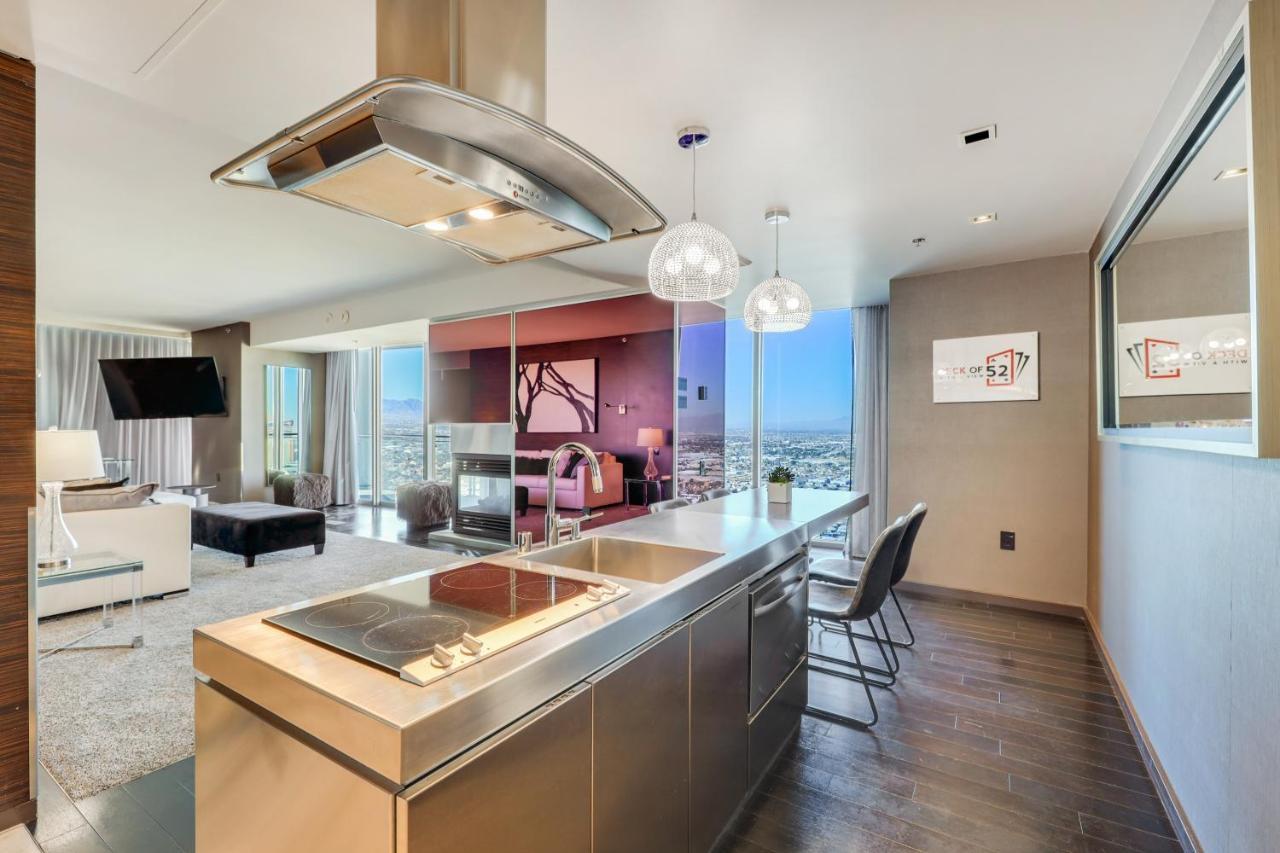 Aparthotel Vegas Palms High 52nd Fl. 1bdr Corner Penthouse 1220sqft