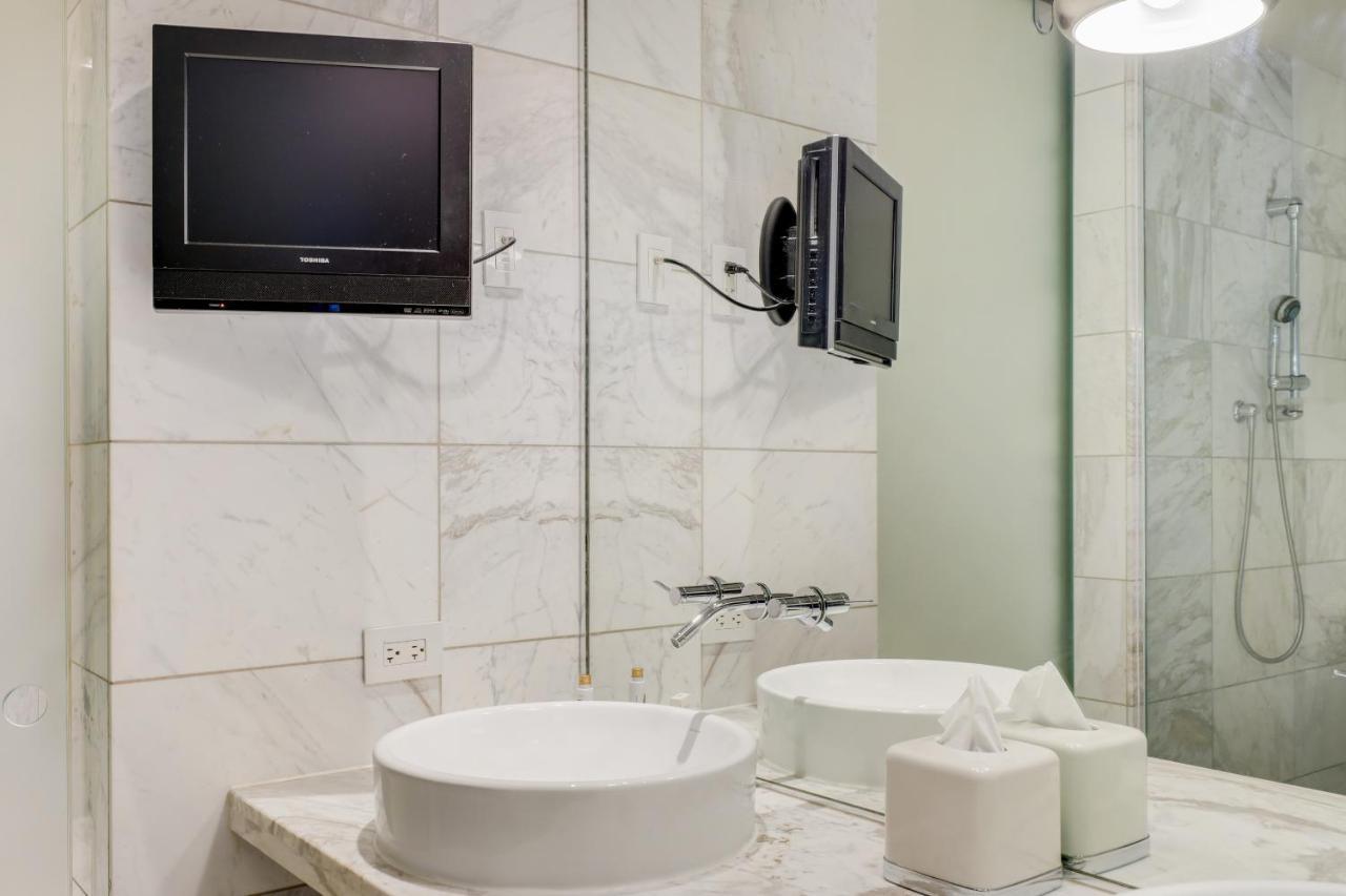 Vegas Palms High 52nd Fl. 1bdr Corner Penthouse 1220sqft