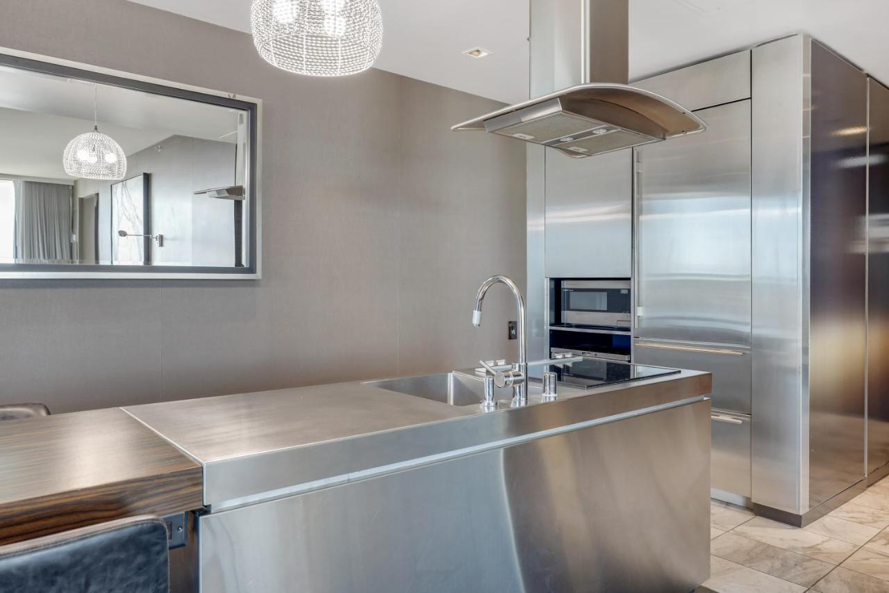 Vegas Palms High 52nd Fl. 1bdr Corner Penthouse 1220sqft *