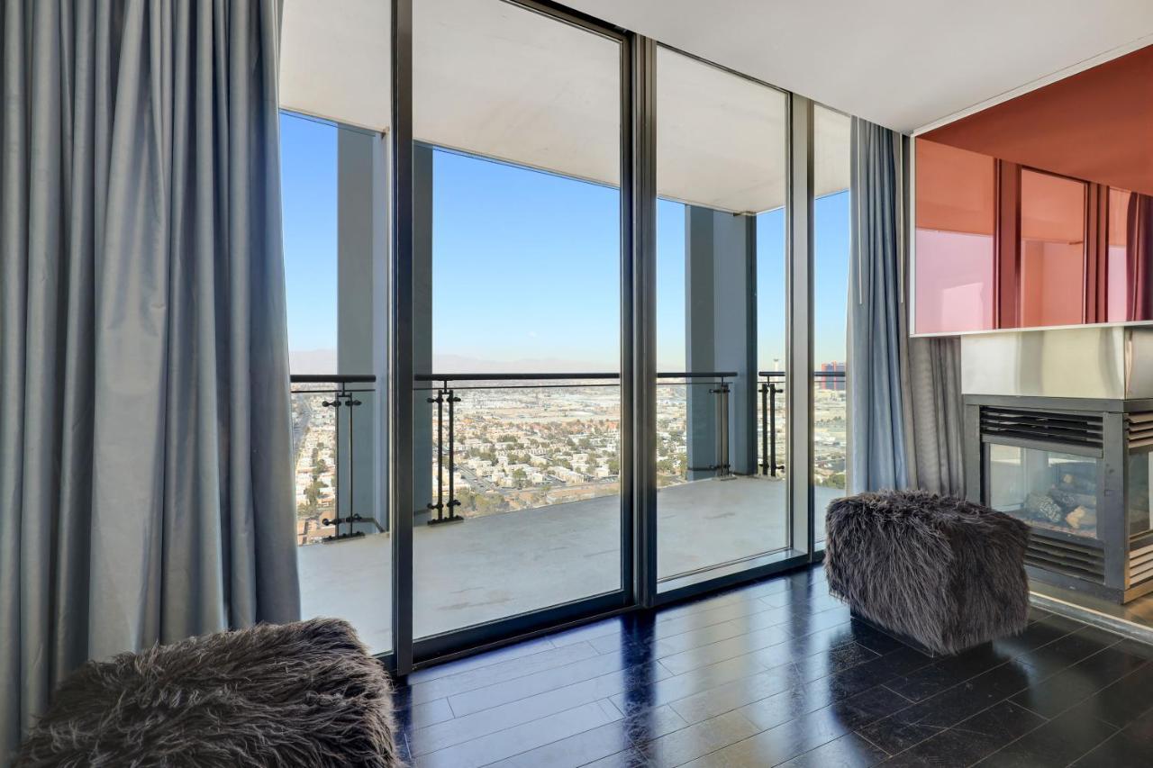 Aparthotel Vegas Palms High 52nd Fl. 1bdr Corner Penthouse 1220sqft