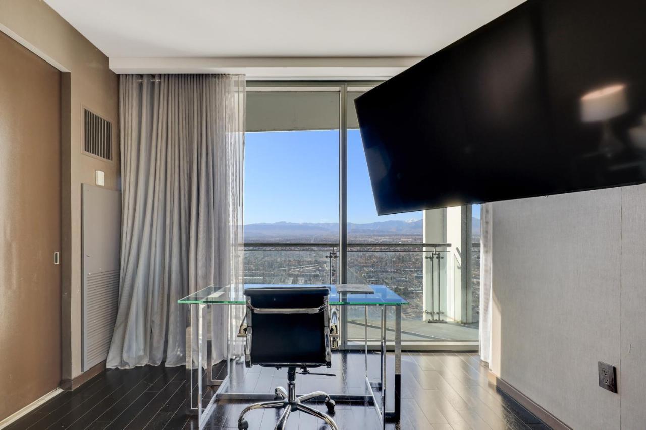 Vegas Palms High 52nd Fl. 1bdr Corner Penthouse 1220sqft Aparthotel