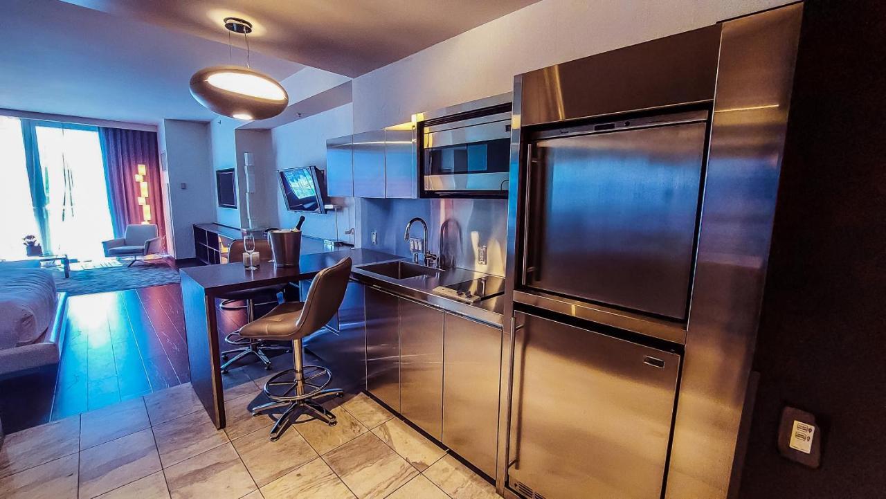 Luxury 53rd Flr With Amazing Sunset View & Balcony No Refee At Palms Place Aparthotel Las Vegas