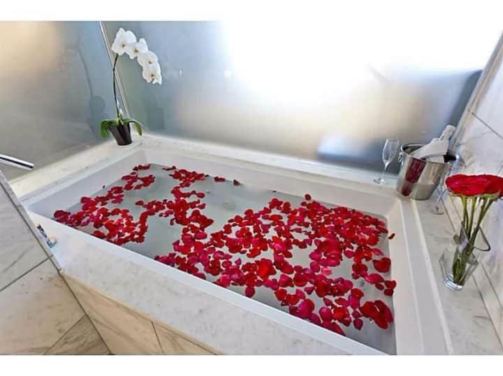 Luxury 53rd Flr With Amazing Sunset View & Balcony No Refee At Palms Place Aparthotel Las Vegas