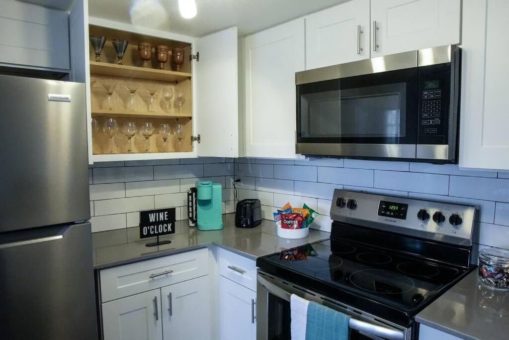 2 Bedroom Minutes From Vegas Strip And Airport *