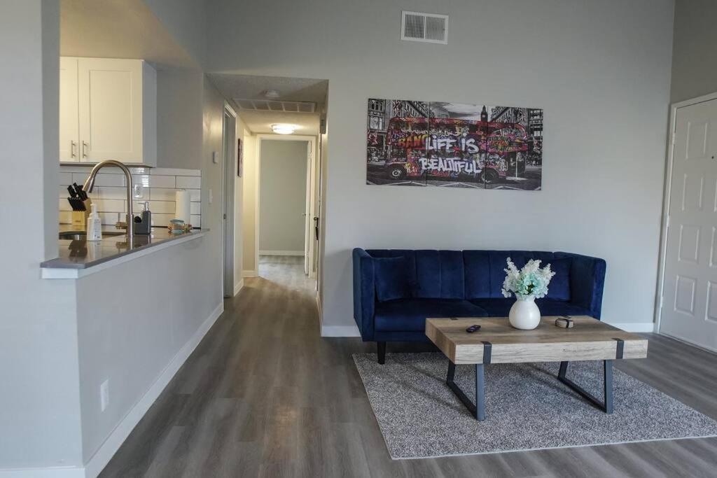 2 Bedroom Minutes From Vegas Strip And Airport Apartamento