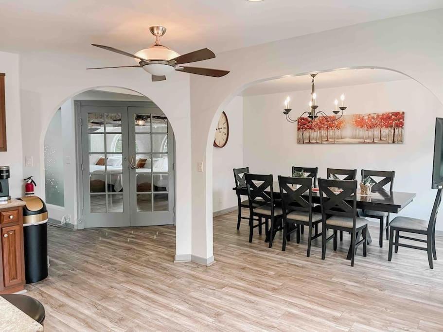 *entertainment Villa* 5min To Strip Optional Heated Pool Jacuzzi!