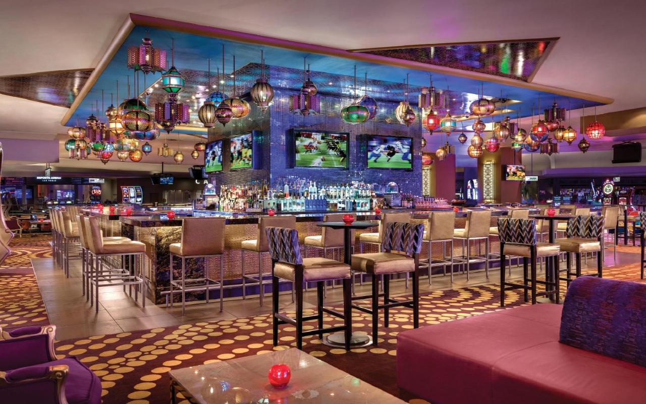Strip Unit By Luxor And T Mobile Arena Area