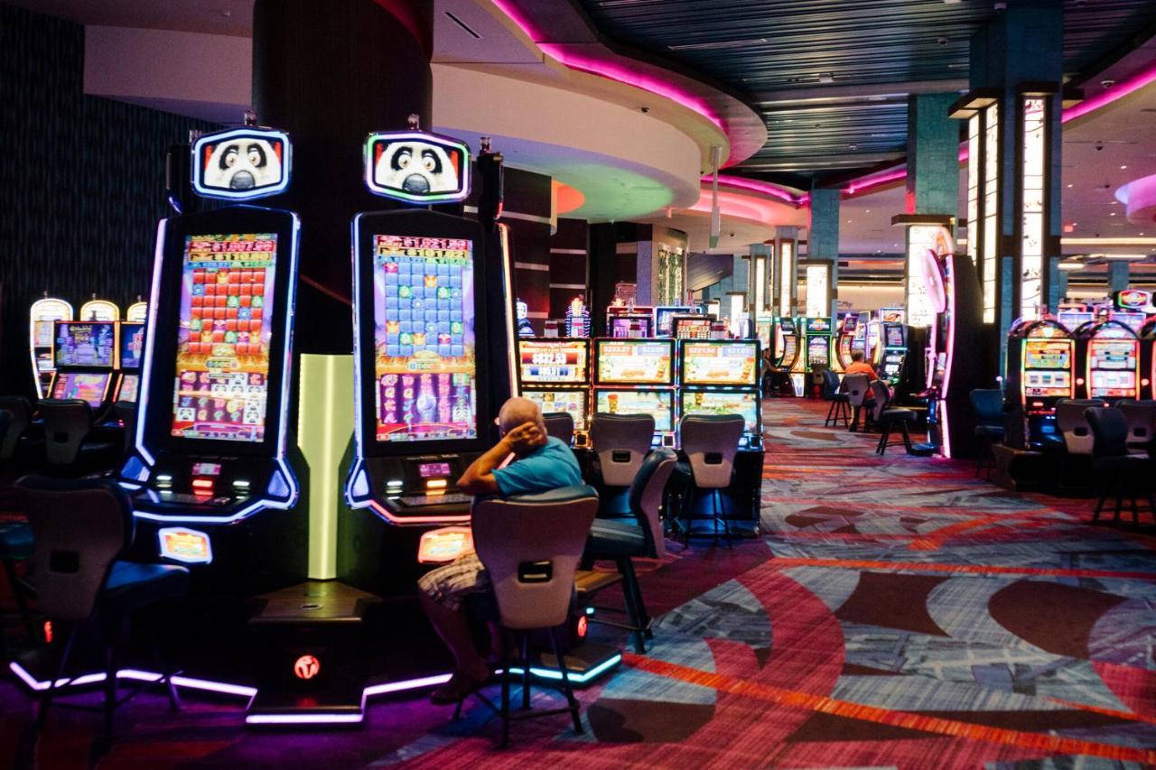 Aparthotel Strip Unit By Luxor And T Mobile Arena Area
